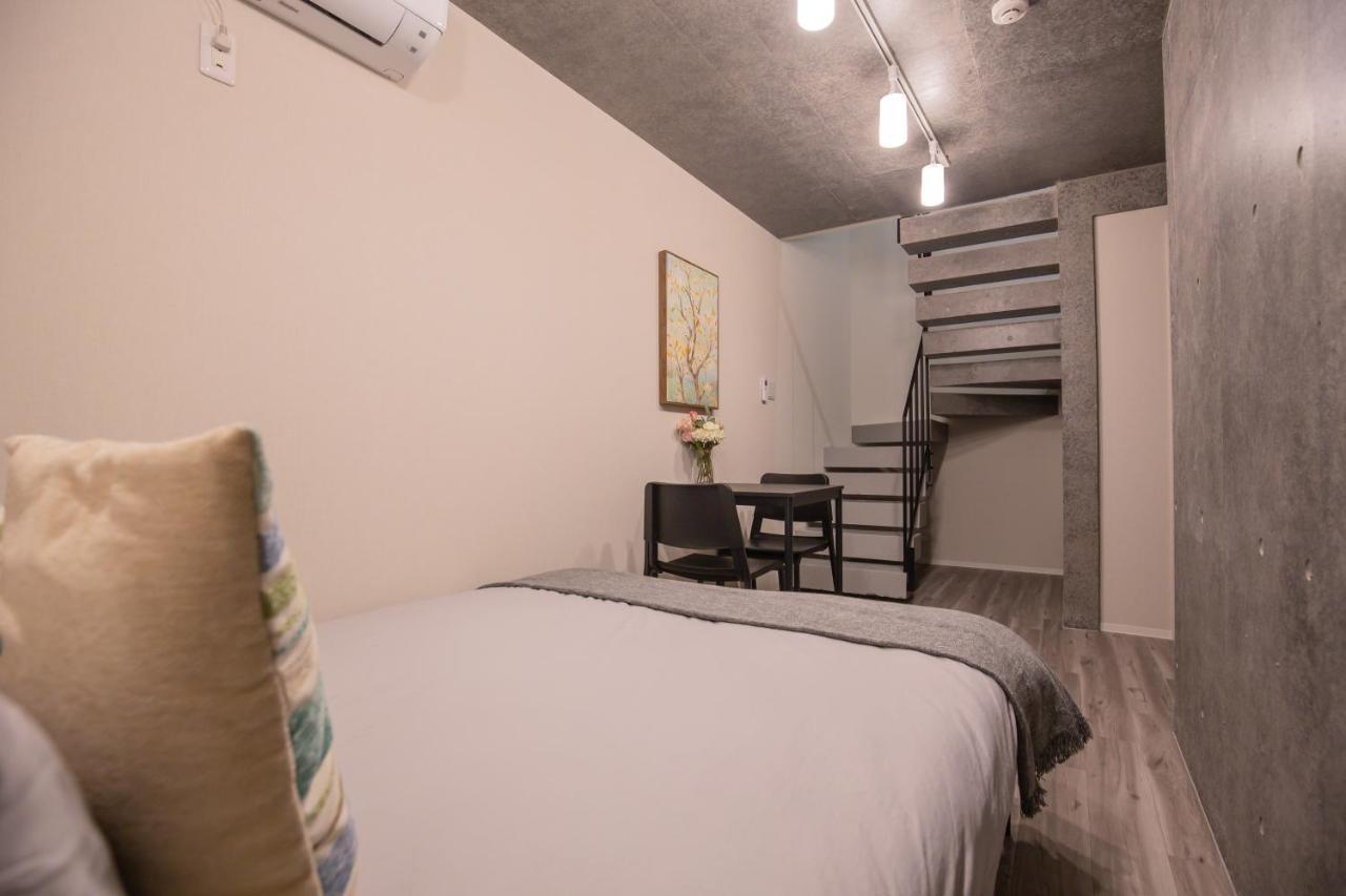 Chic And Contemporary Trendy Bnb In The Heart Of The City- Y02i Apartamento